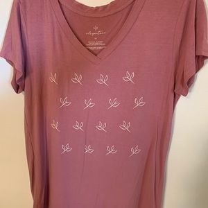 Elegantees Floral V-neck Tee